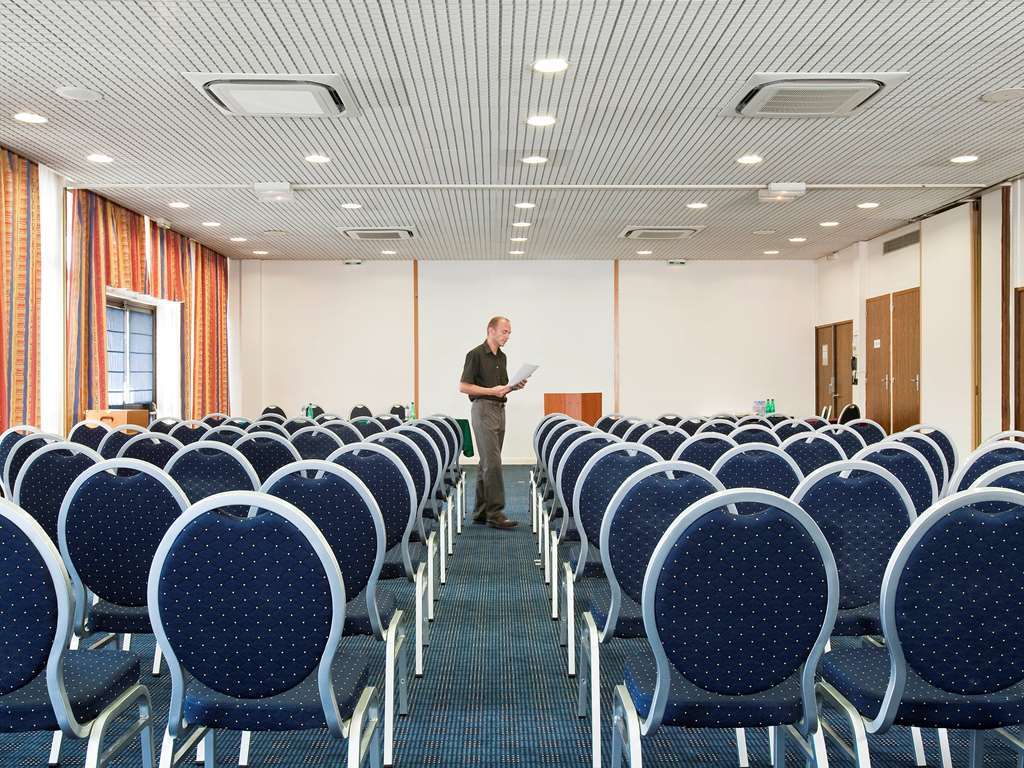 Ibis Styles Angouleme Nord - Hotel Restaurant Champniers  Бизнес фото